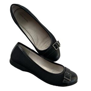 Solanz Women’s Size 8.5 W Black Leather Buckle Charlotte Round Toe Flats Loafers